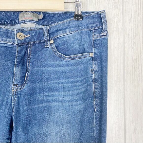Torrid | Medium Wash Mid Rise Skinny Jeans Vintage Size 12 - Picture 3 of 10